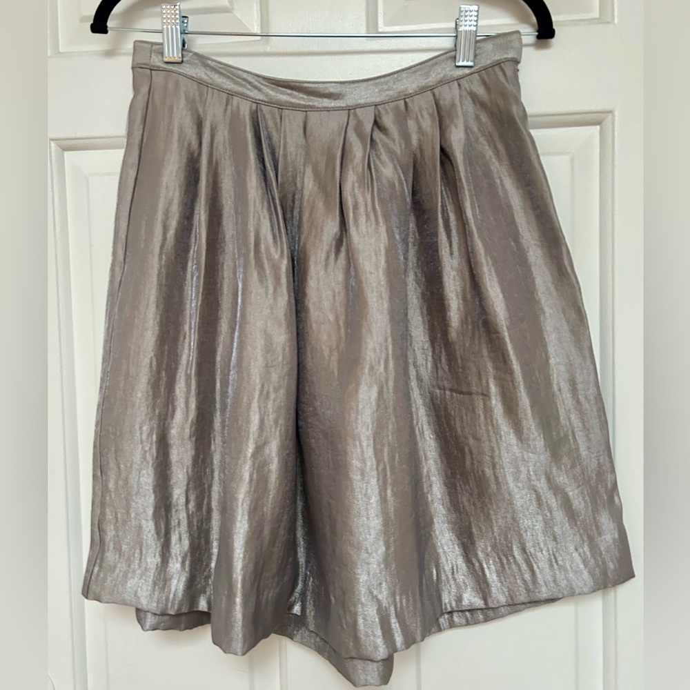 Old Navy Silver Pleated Skirt Size 2